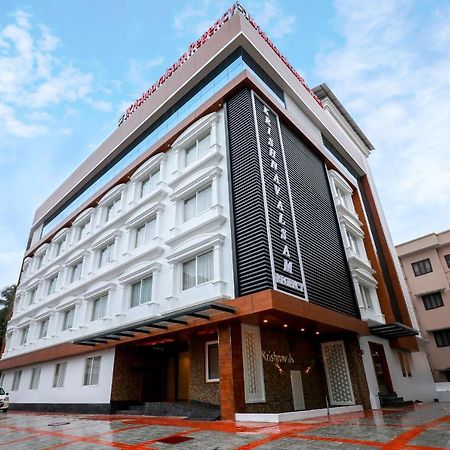 克里希纳瓦萨姆摄政酒店 Guruvāyūr 外观 照片