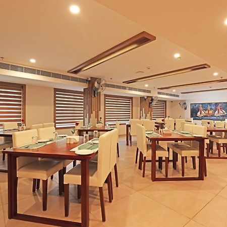 克里希纳瓦萨姆摄政酒店 Guruvāyūr 外观 照片